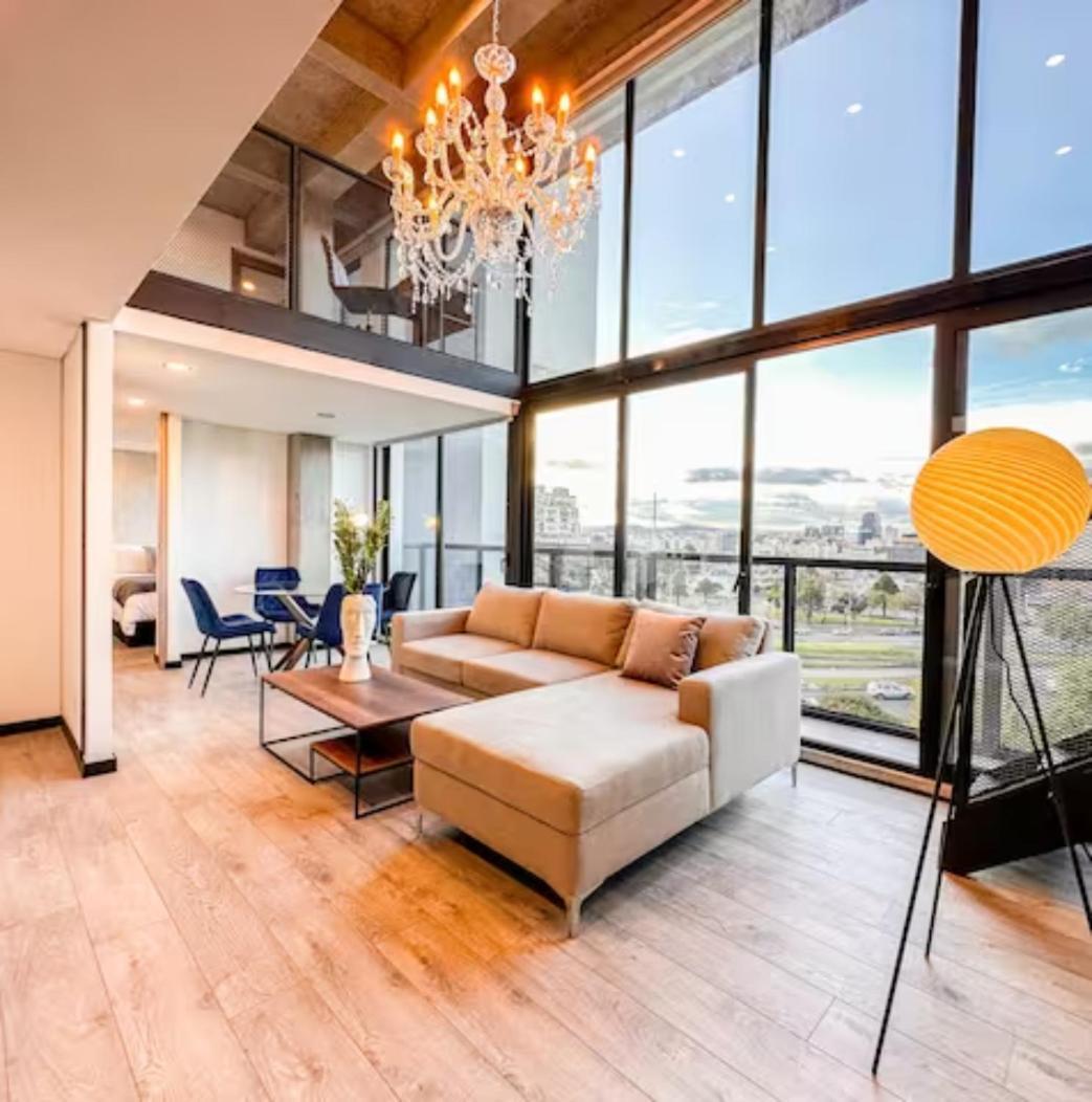 Skyline - Elegant Living With Coworking & Scenic Views Bogotá