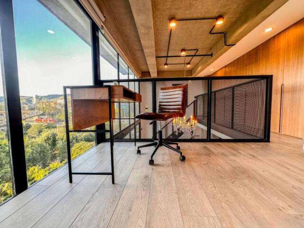 Apartamento Skyline - Elegant Living With Coworking & Scenic Views Bogotá