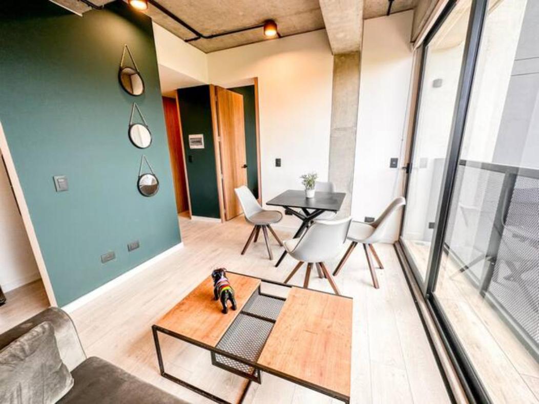 Skyline - Elegant Living With Coworking & Scenic Views *