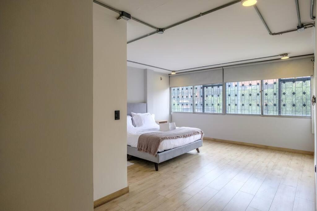 Amazing 3 Bedroom In Zona Rosa Bogotá