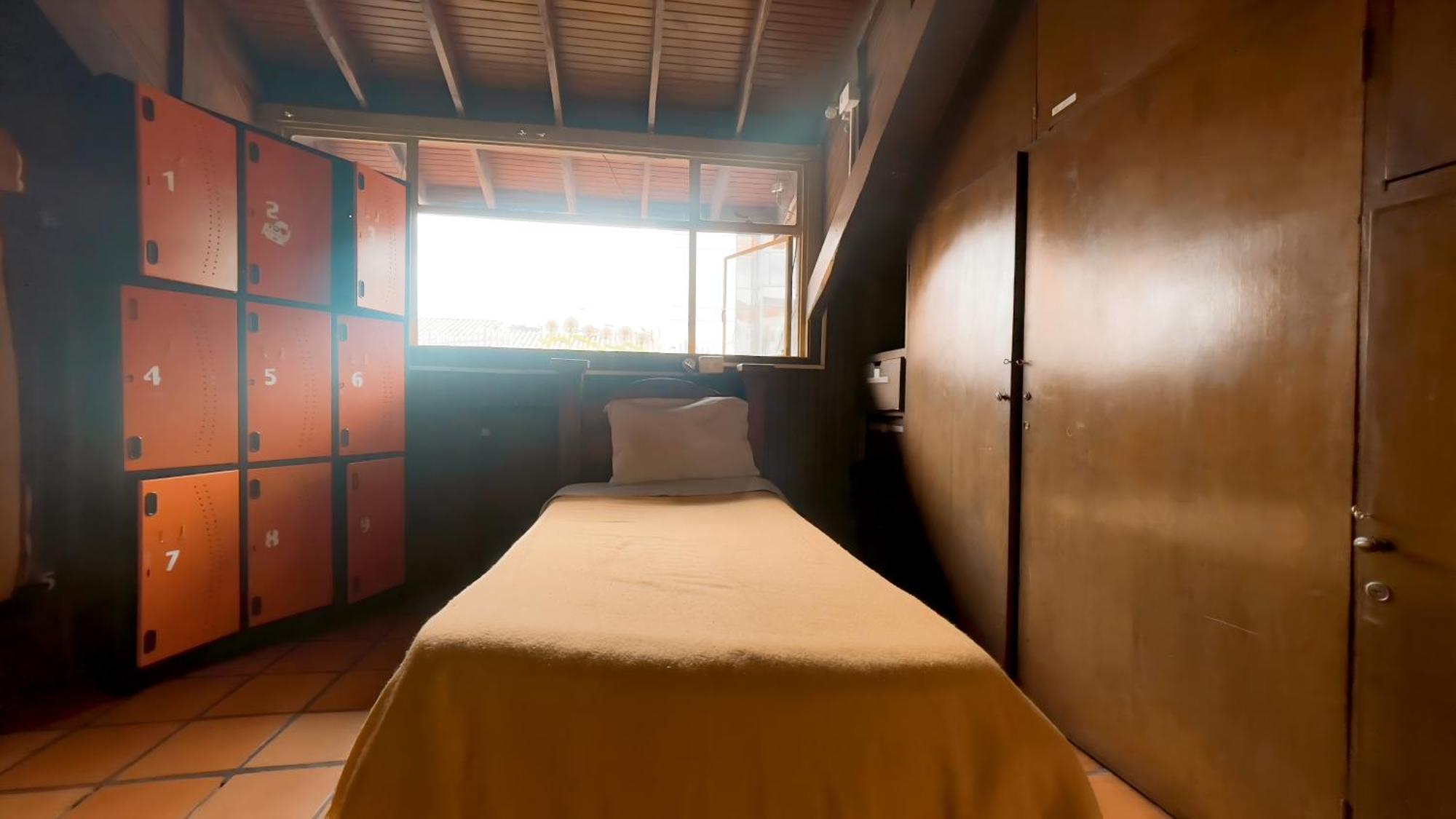 82hostel Hostal *