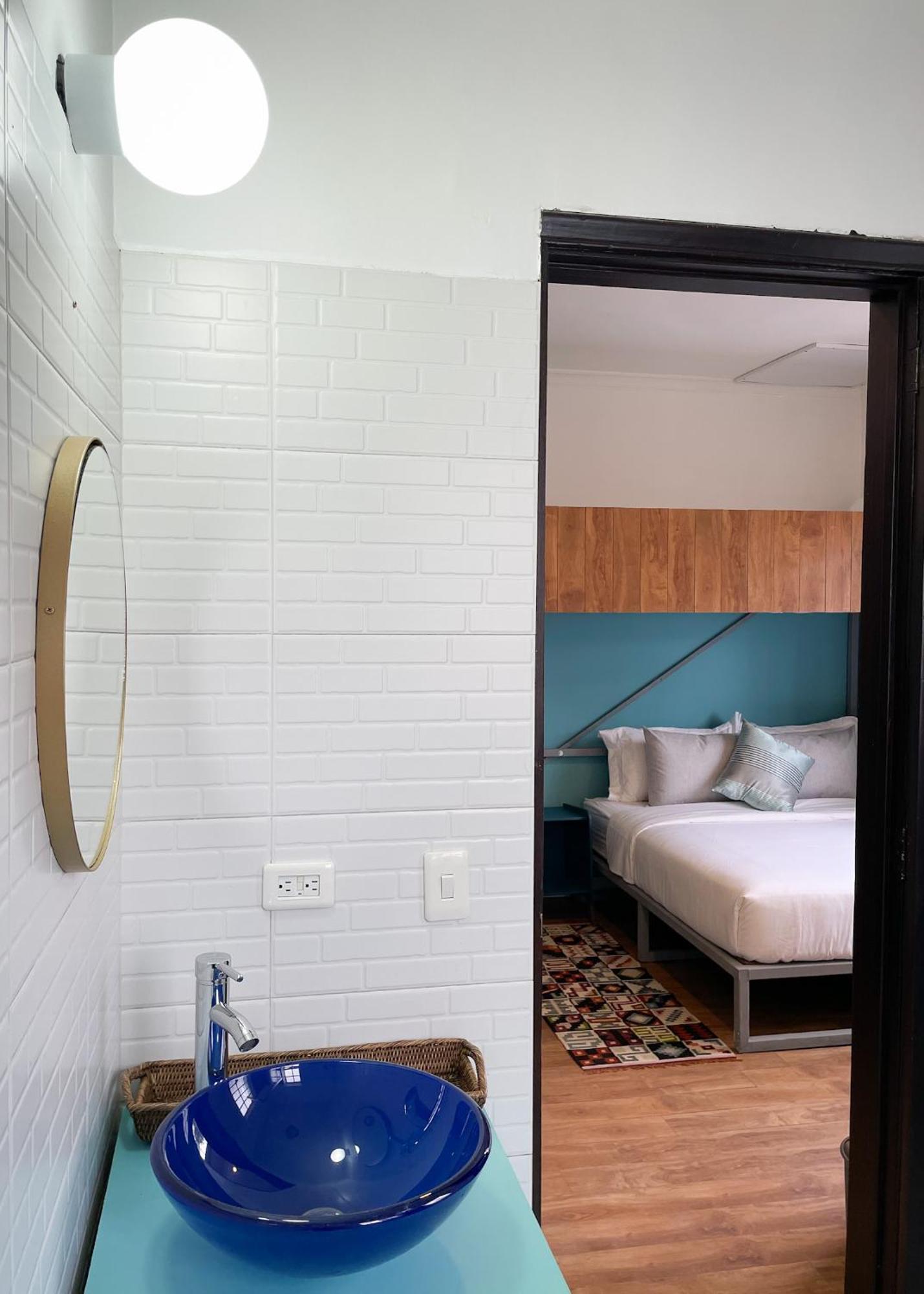 Hostal Marietta - House Of Social Travellers