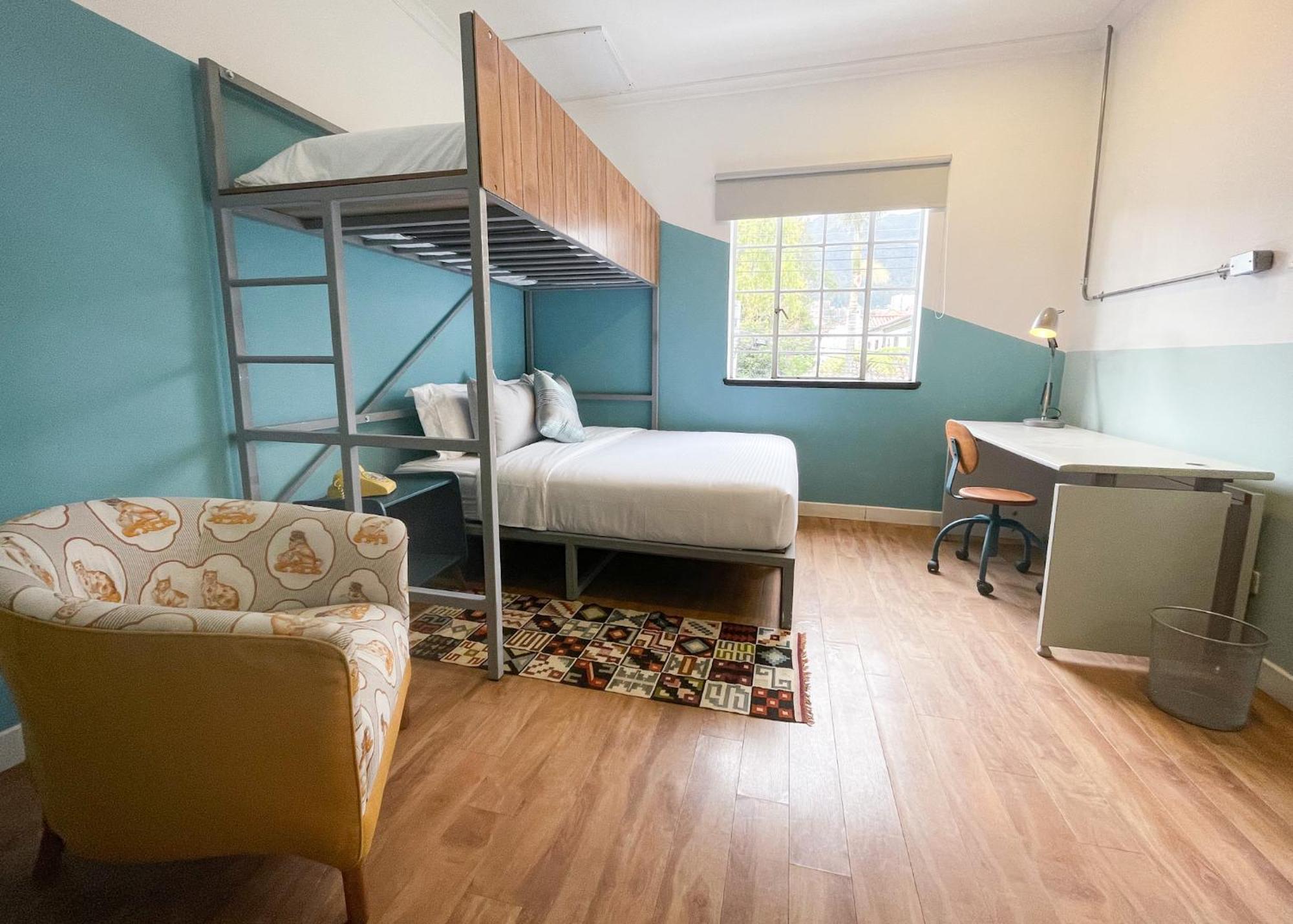 Marietta - House Of Social Travellers Hostal