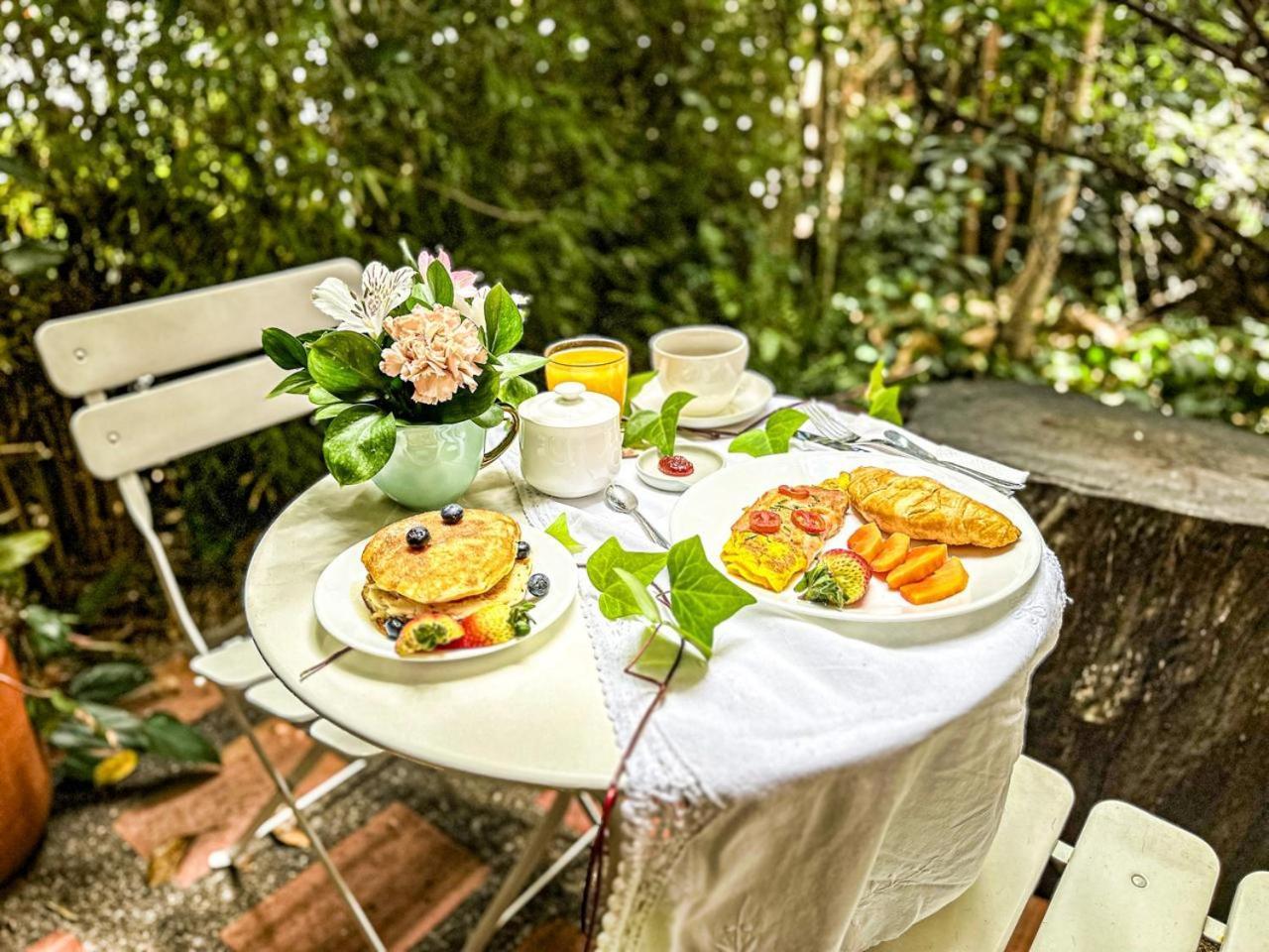Lucitania Boutique Hotel *