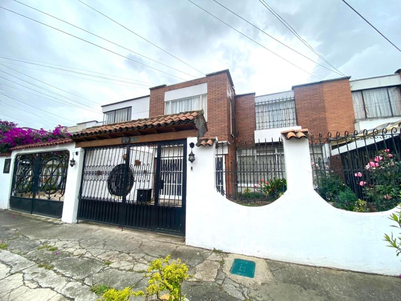 Modelia 265 M2 Cerca De Todo * Bogotá