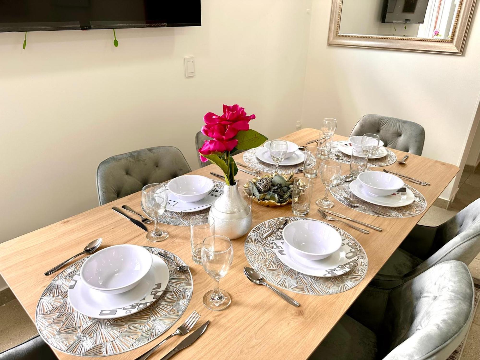 Apartamento Espacio Ideal Grupos, Virrey Park, 3 King Size