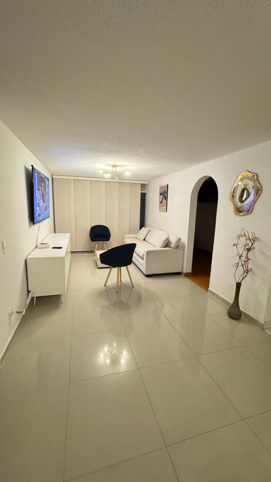 Apto 2 B 2 H Excelente Ubicacion Apartamento