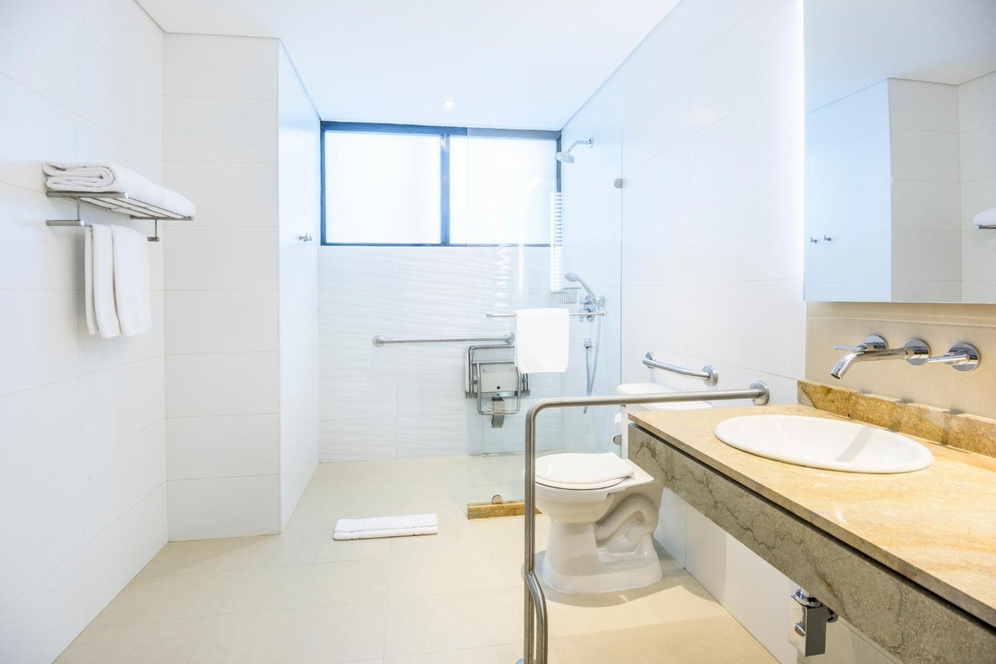 Holiday Inn Express&Suites Bogota Zona Financiera, an IHG Hotel Hotel 4*