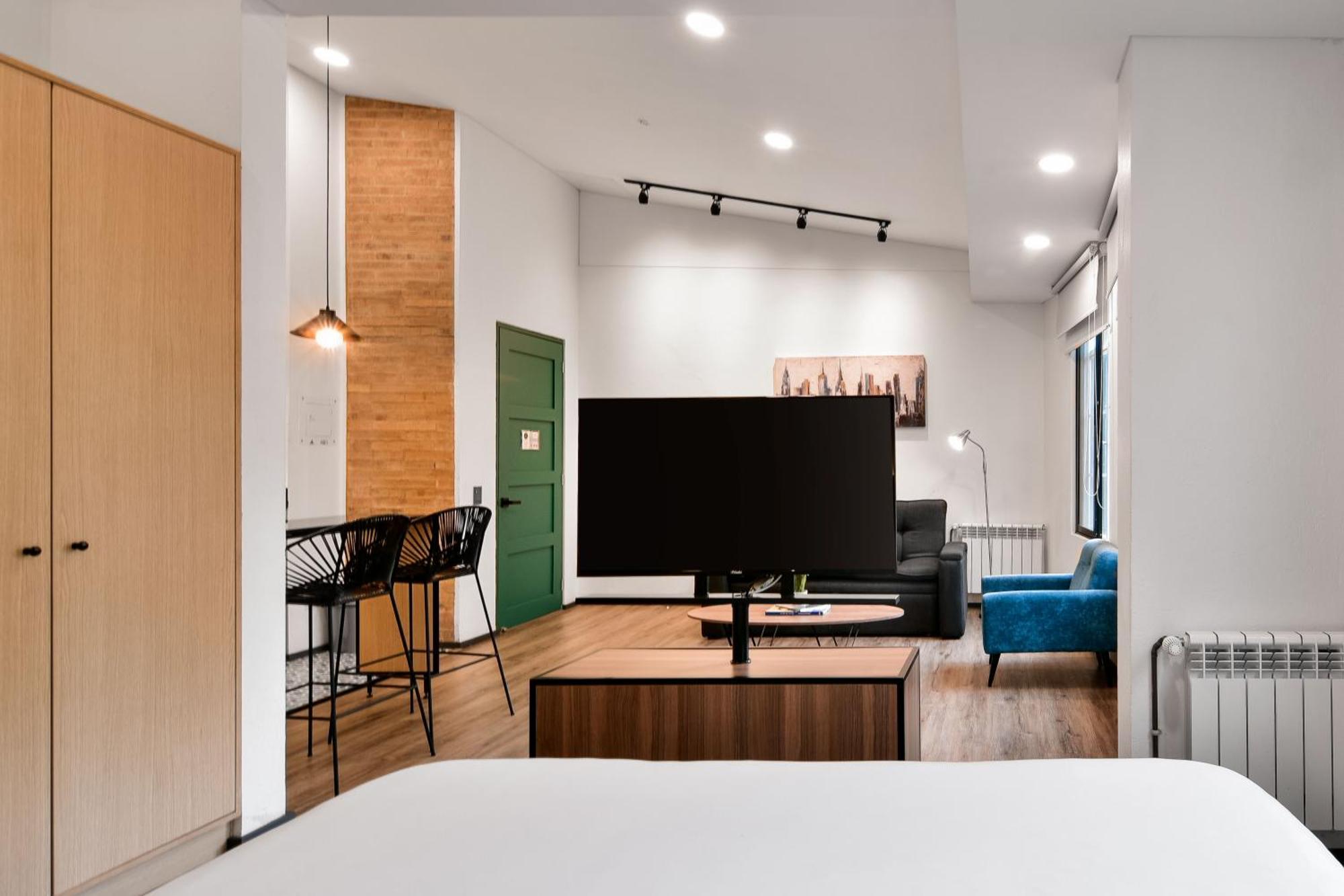 Confortable Loft En Parkway *