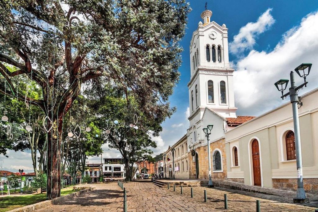 Con Bano Privado, Norte De *