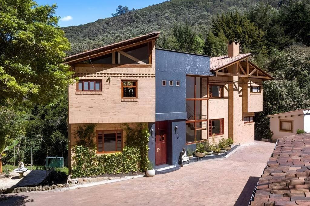 Spectacular House Inside The Colombian Mountains *