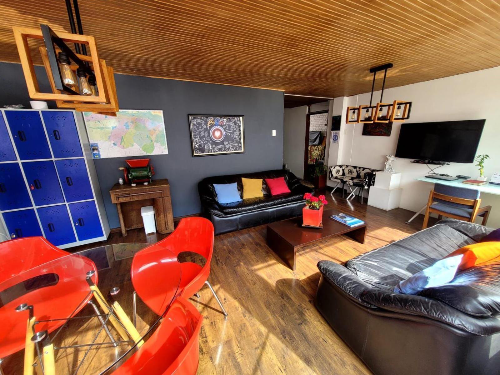 Casa Cerca A Unicentro Y Clinica Santa Fe En Usaquen * Bogota
