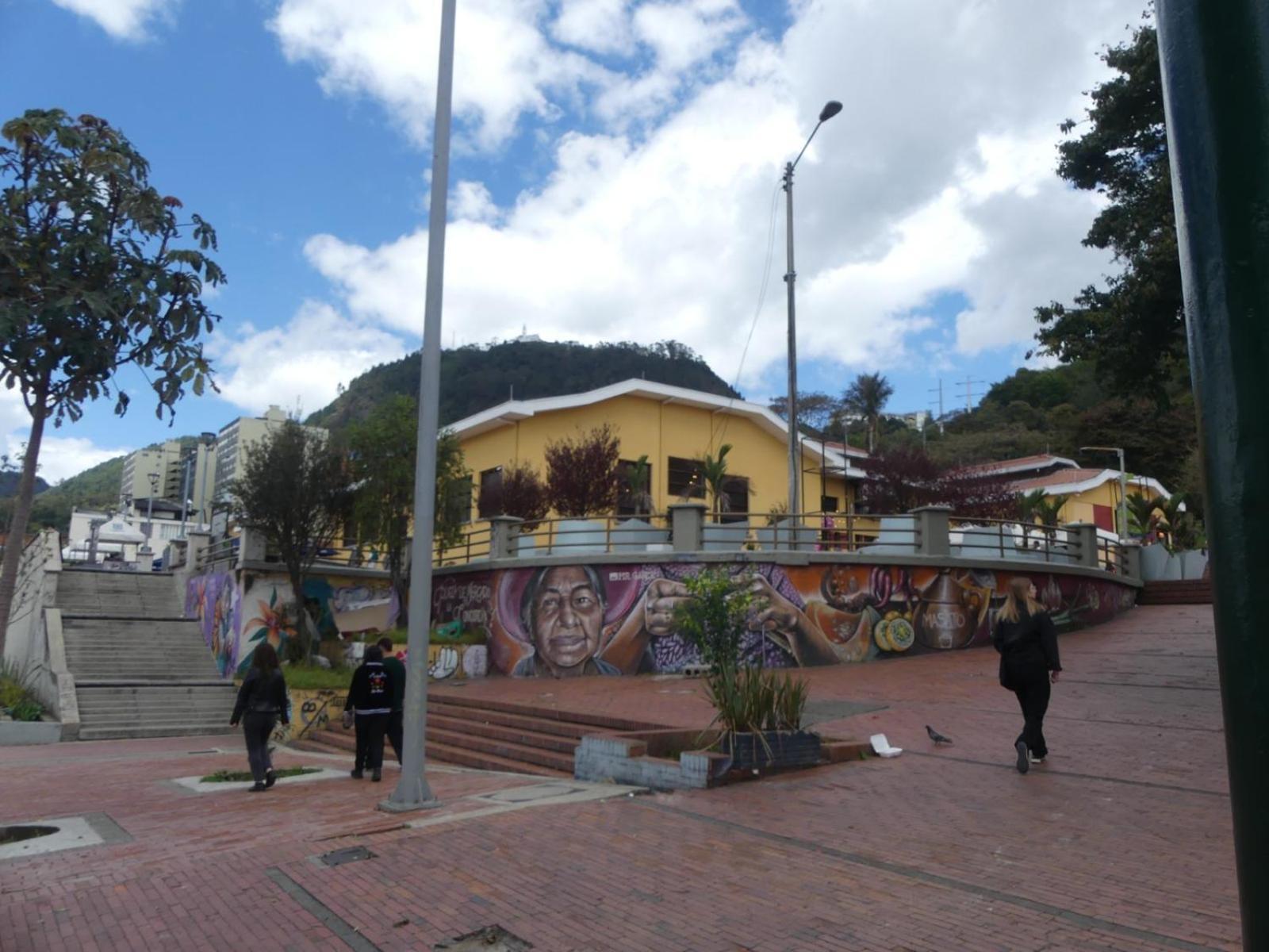 Hanoi En Pensión Bogotá