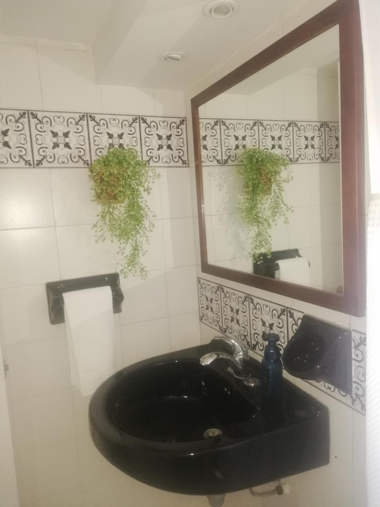 Amplio Y Muy Bien Ubicado Apartamento