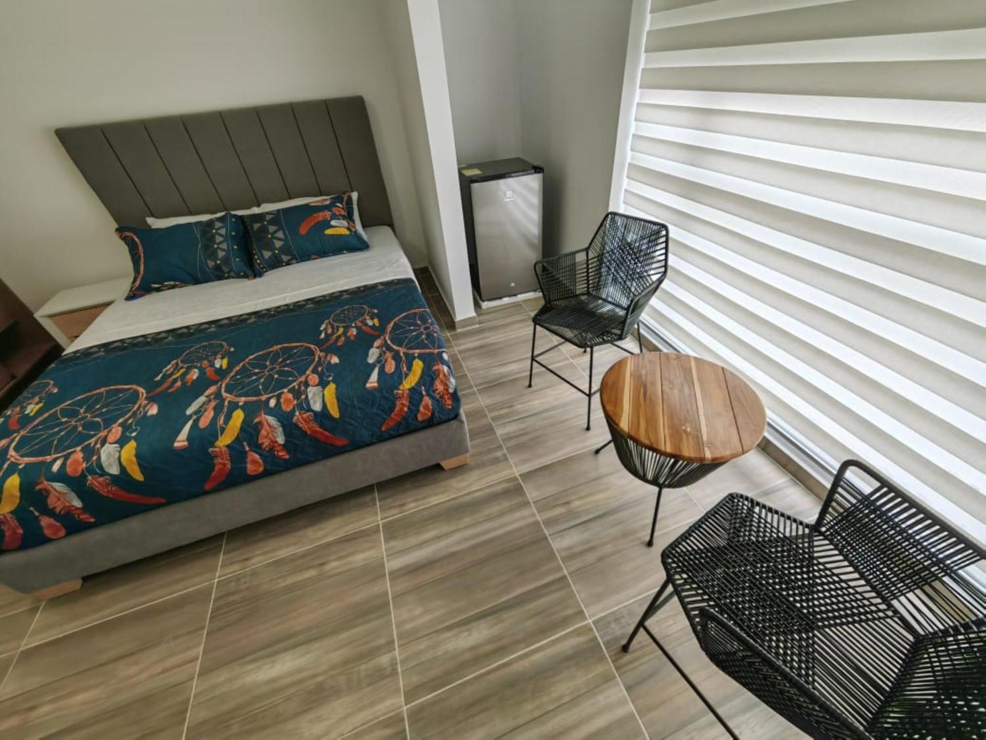 Moravia Coliving Pensión *