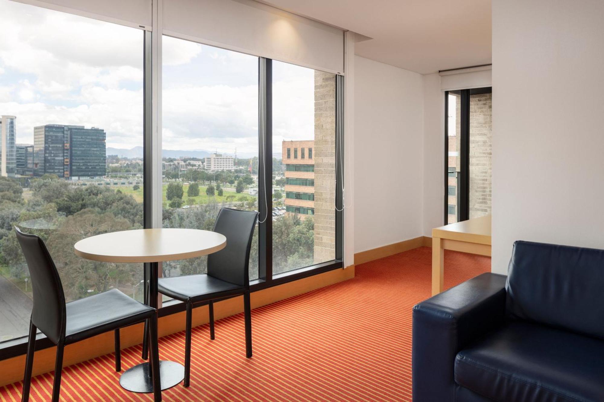 Tryp By Wyndham Embajada Hotel