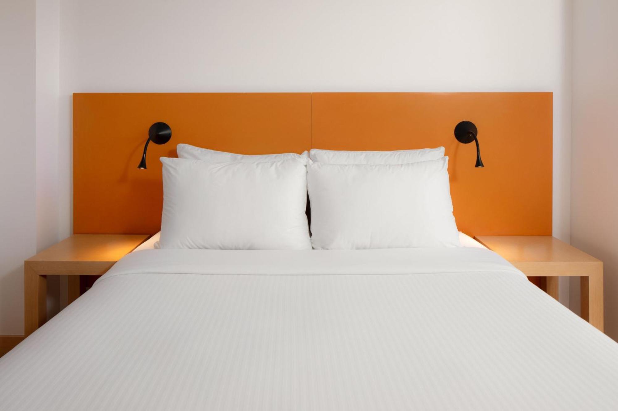 Tryp By Wyndham Embajada Hotel Bogotá