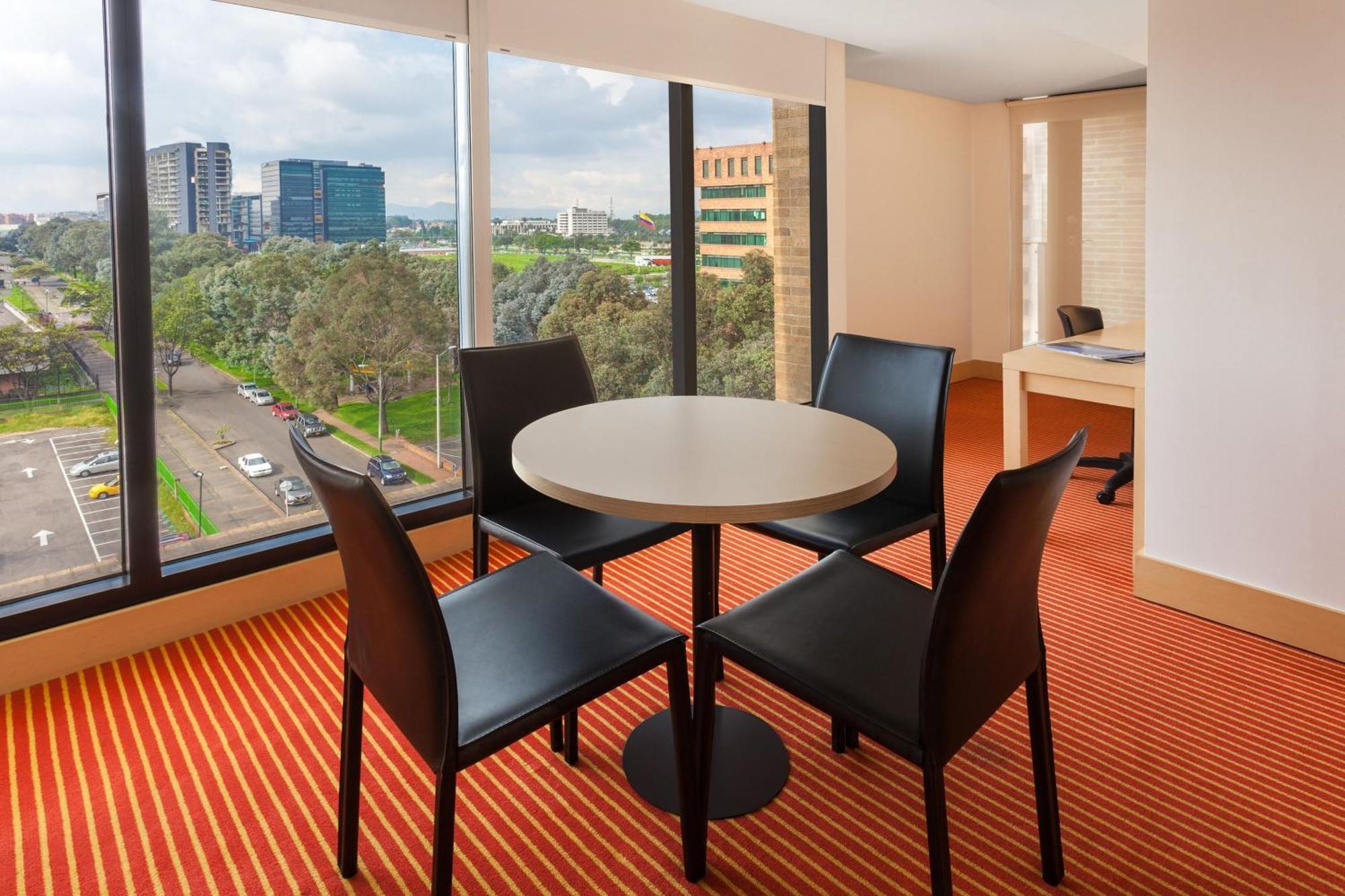 Tryp By Wyndham Embajada Hotel Bogotá