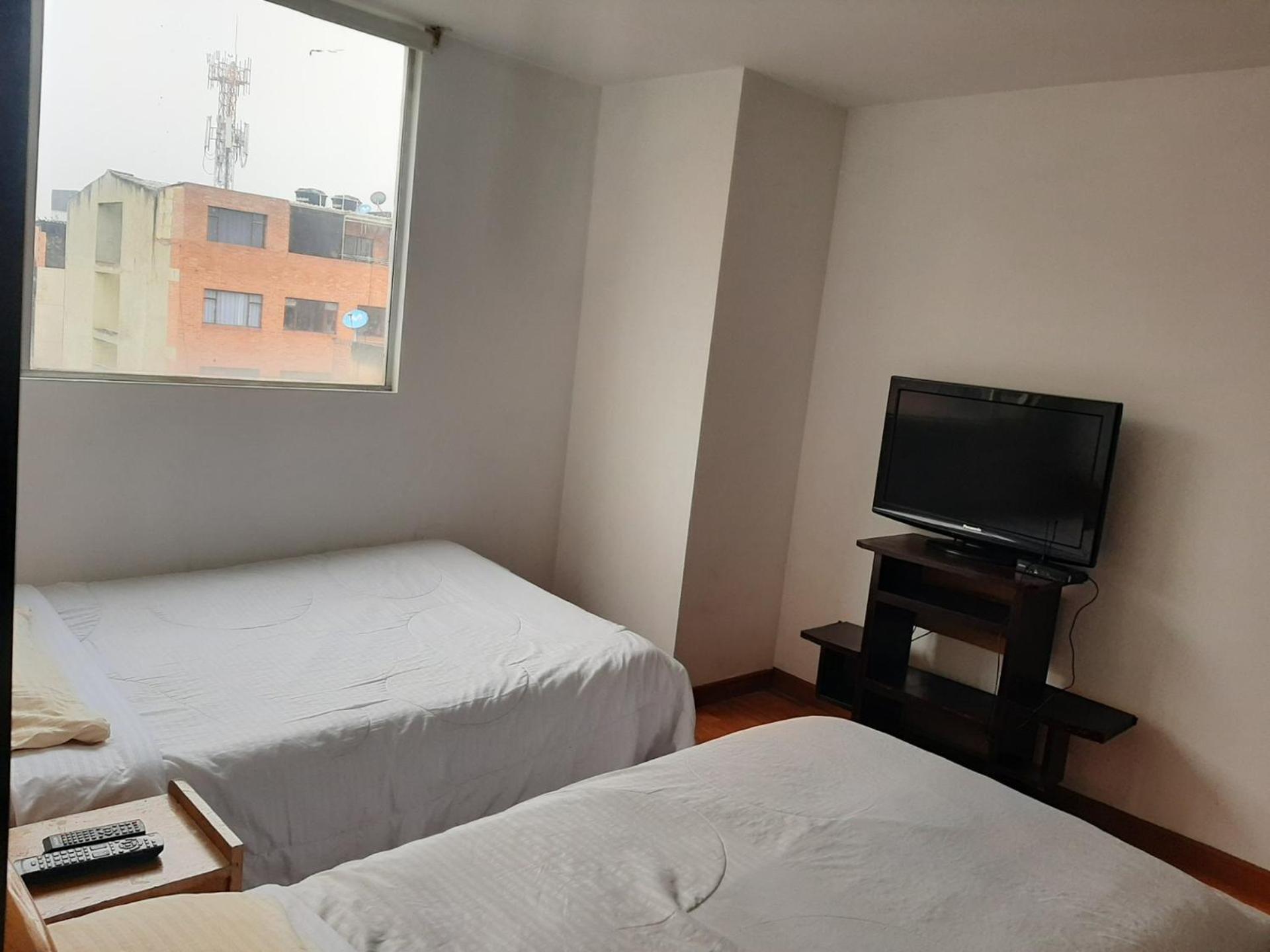 Piso Familiar Cerca Emnajada Y Sector De Corferias G12 Pensión Bogotá