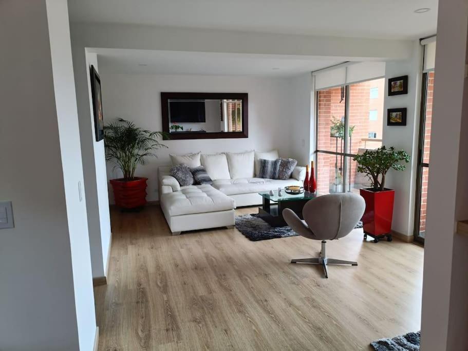 Amplio, Lindo, Excelente Ubicac Apartamento