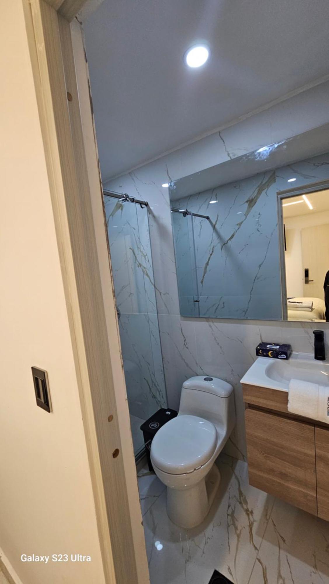 Hotel West 3*