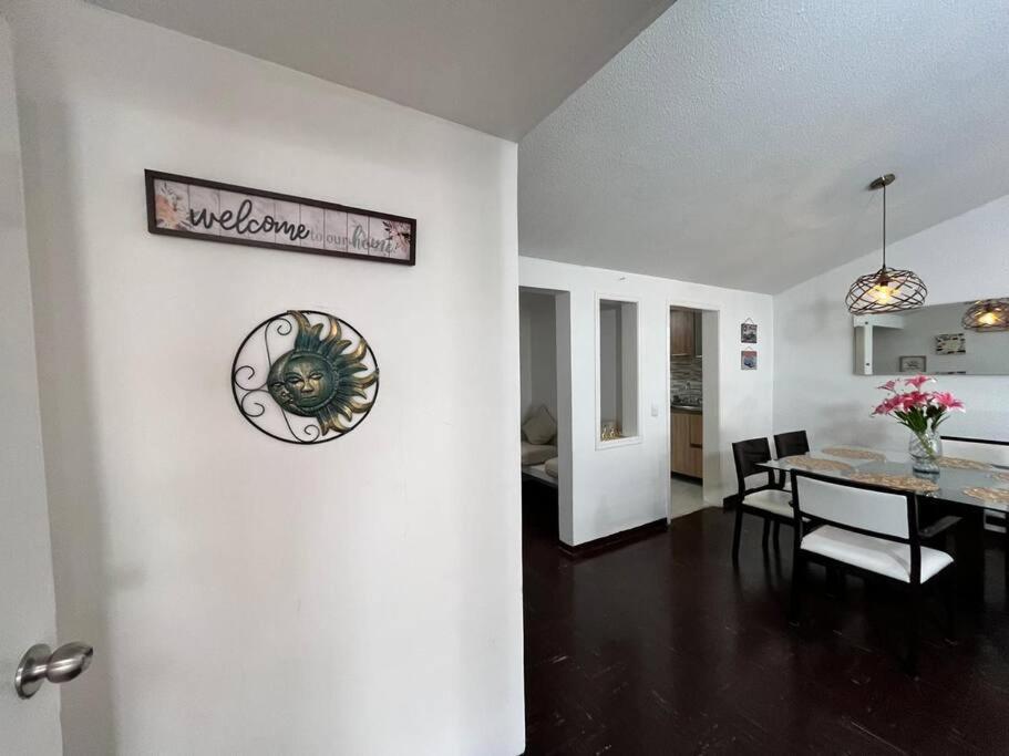 Travelers House 5 Minutes Close To The Airport Bogotá
