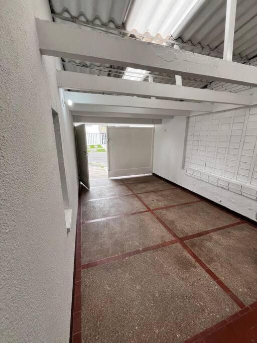 Сasa de vacaciones Travelers House 5 Minutes Close To The Airport *