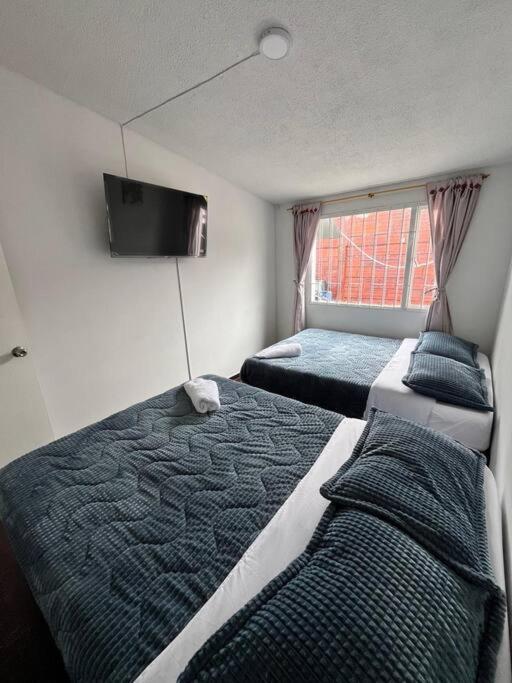 Travelers House 5 Minutes Close To The Airport Сasa de vacaciones *