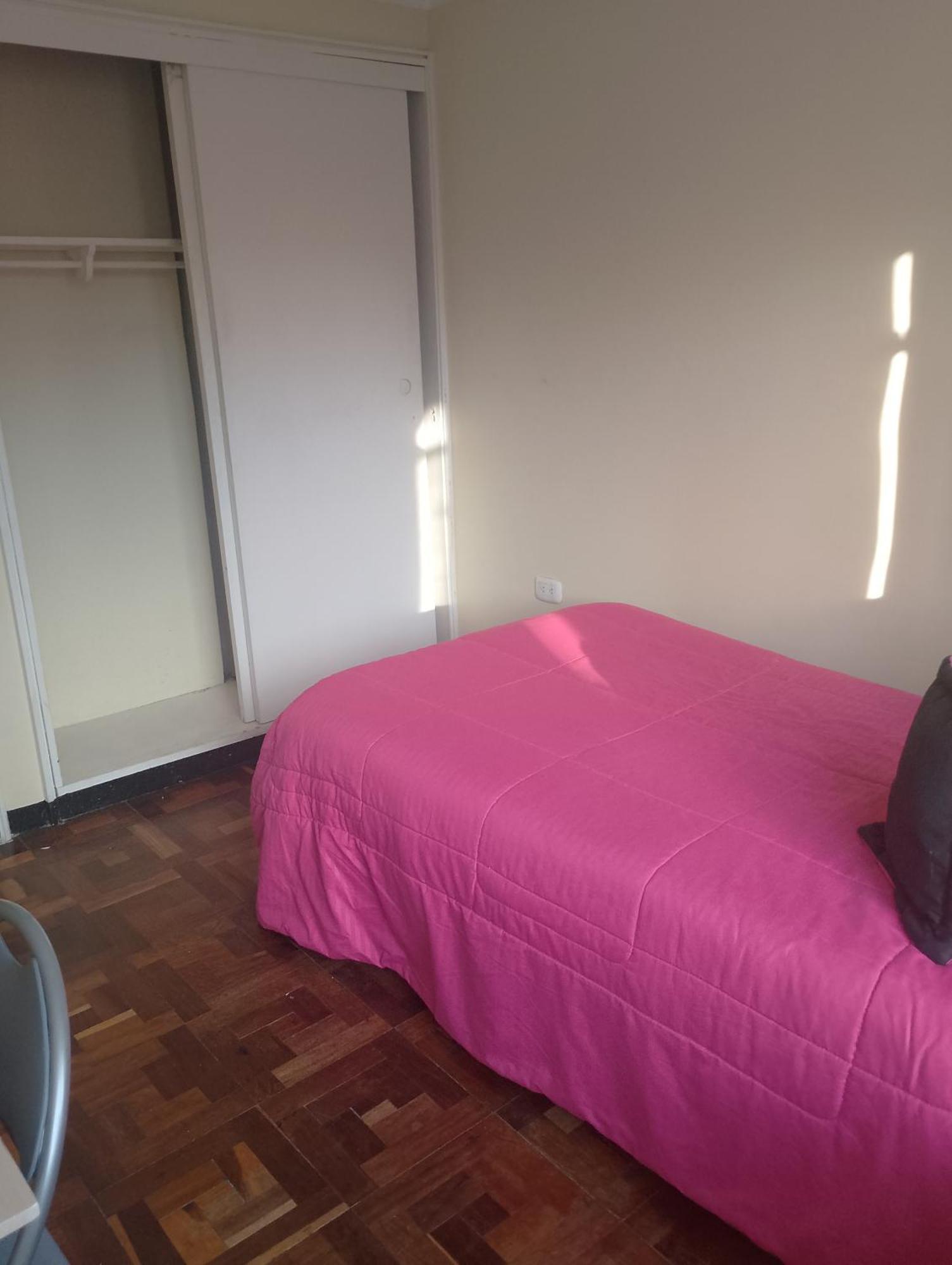 Habitación en casa particular Hola, Comparto Apartamento *