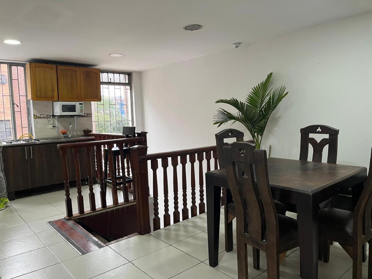 Hostal 8 67