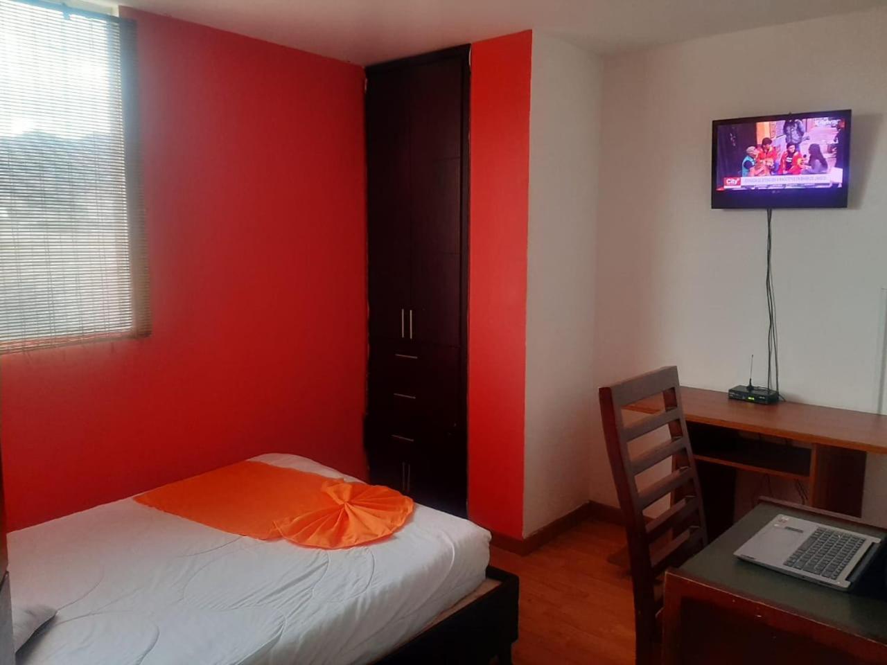 Sector De Corferias , Y , A 10 Cuadras Embajada Americana , Cerca Al , G 12 , Universidad Nacional , Aeropuerto A 2 Cuadras Estacion Ciudad Universitaria Marque-tresdiecisietecincoveintisieteveintiseistreintayuno *