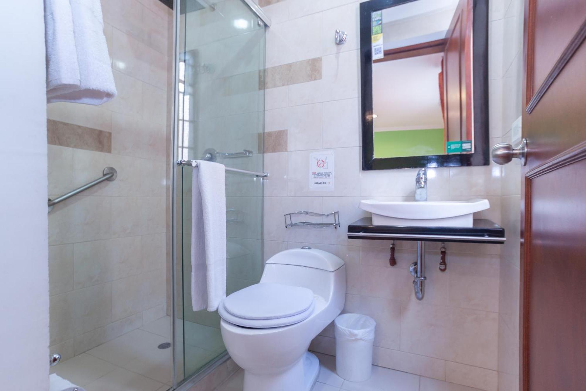 Apartahotel Apartasuites Plaza Antigua *