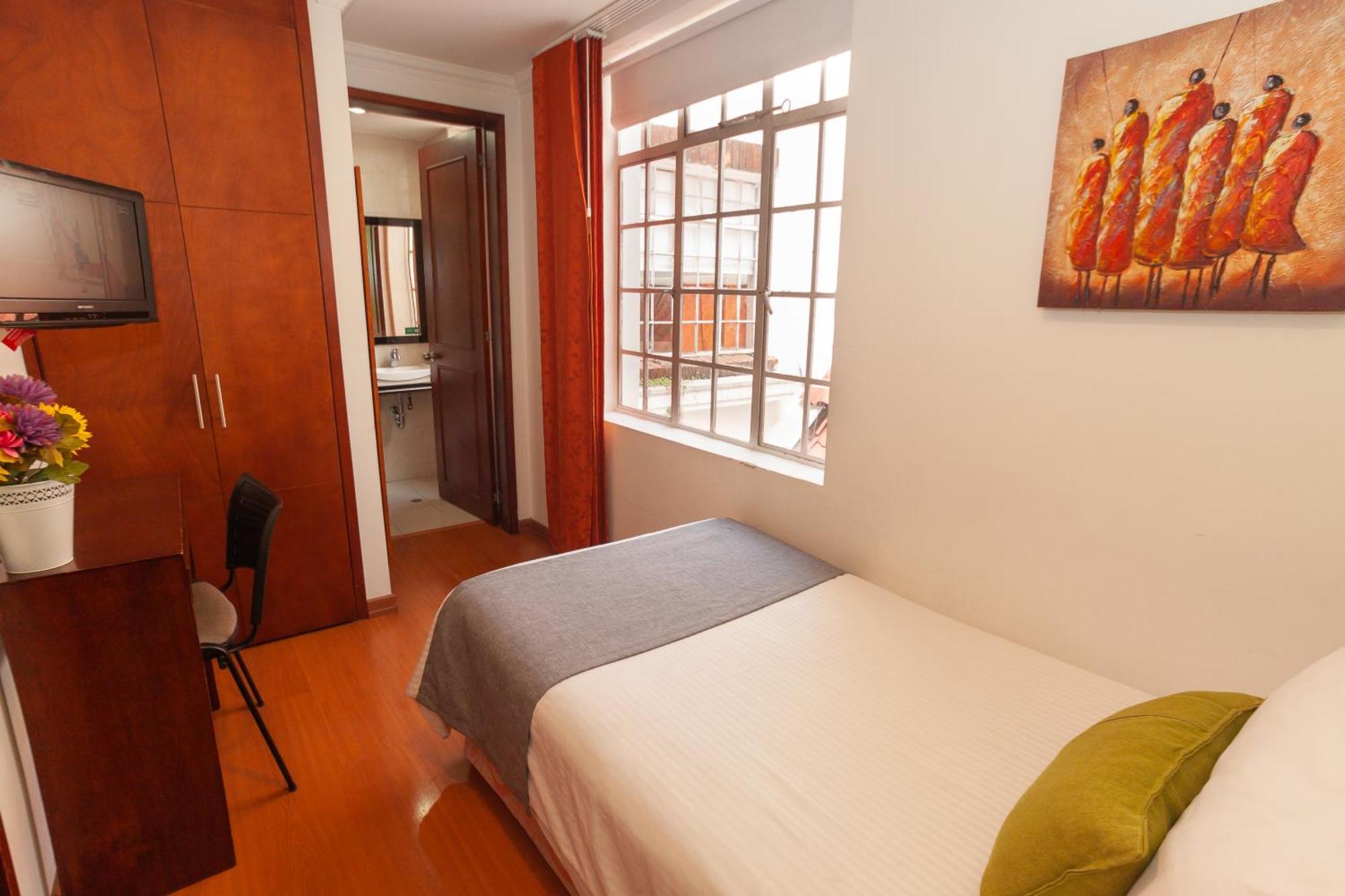 Apartahotel Apartasuites Plaza Antigua Bogotá