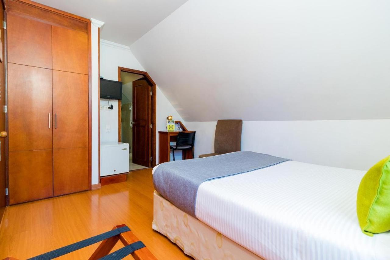 Apartasuites Plaza Antigua * Bogotá