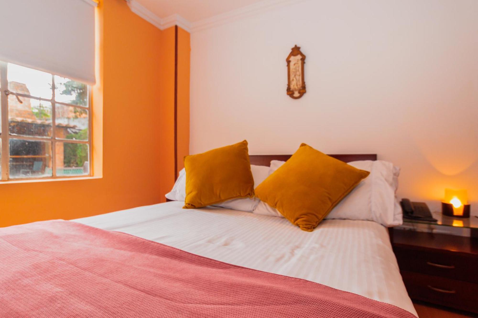 Apartasuites Plaza Antigua