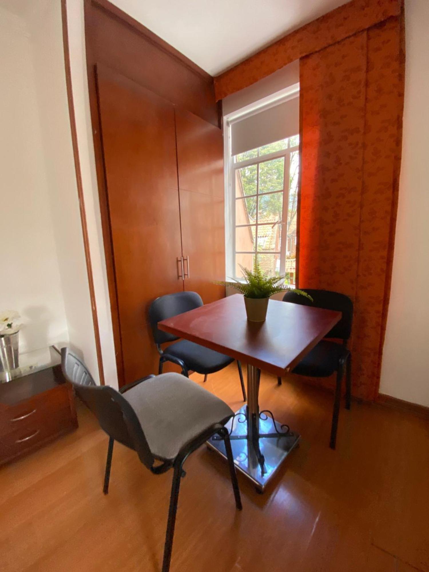 Apartasuites Plaza Antigua Apartahotel