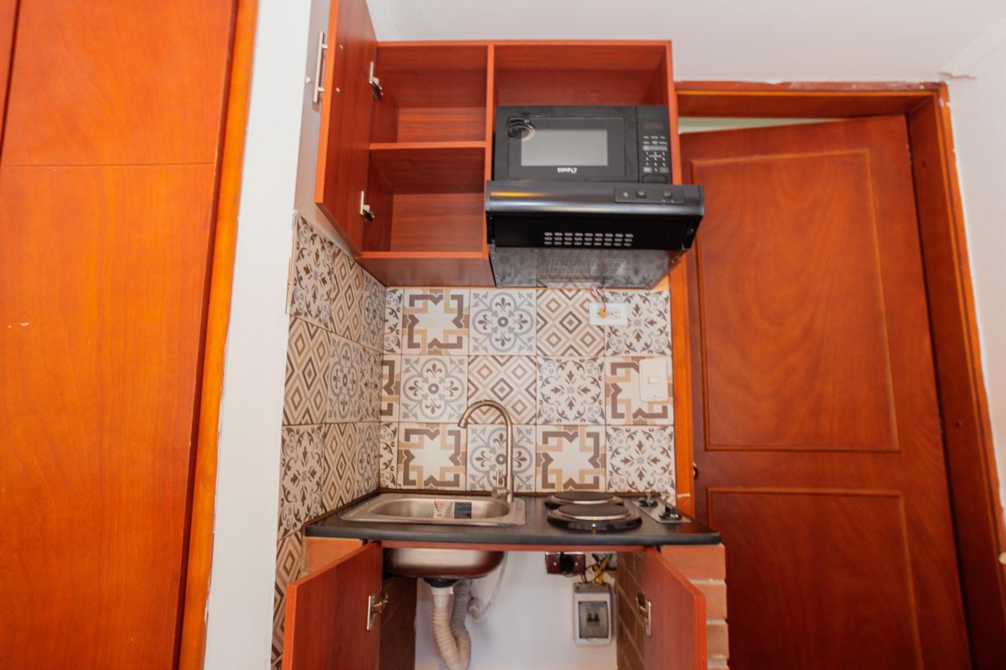 Apartasuites Plaza Antigua Apartahotel