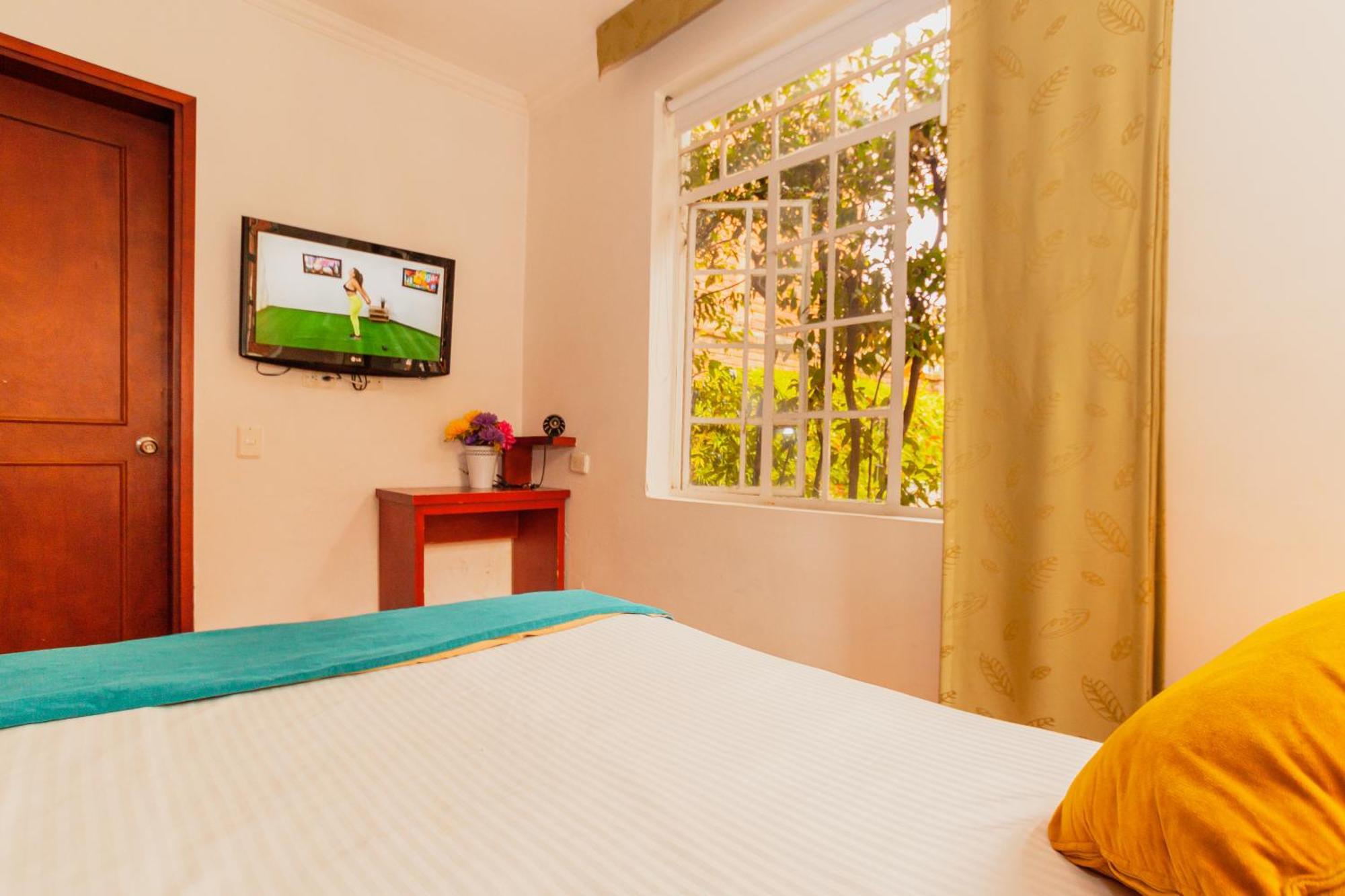 Apartasuites Plaza Antigua