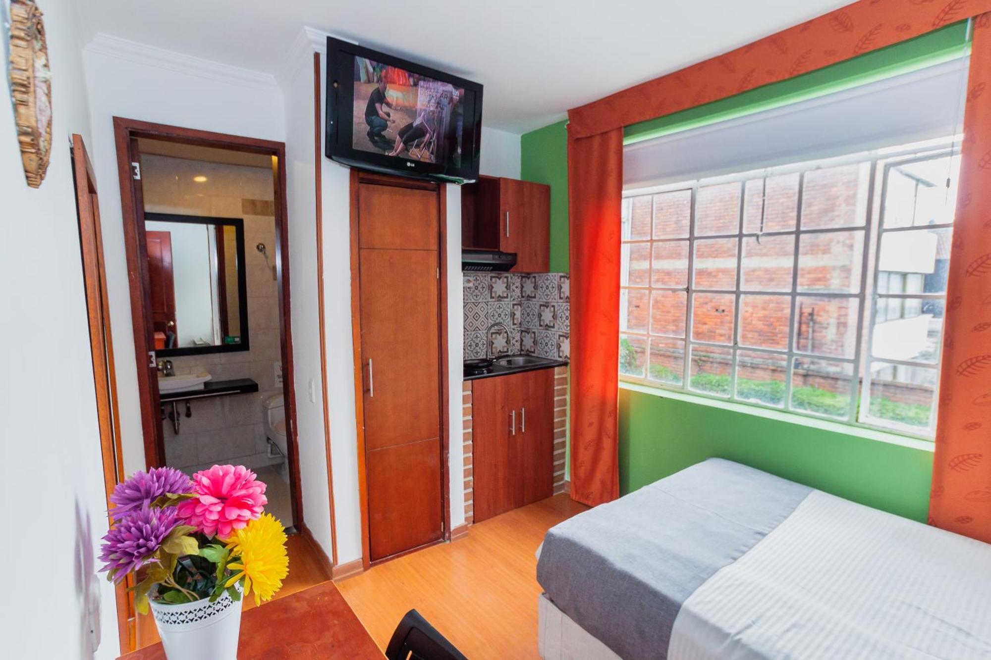 Apartasuites Plaza Antigua *