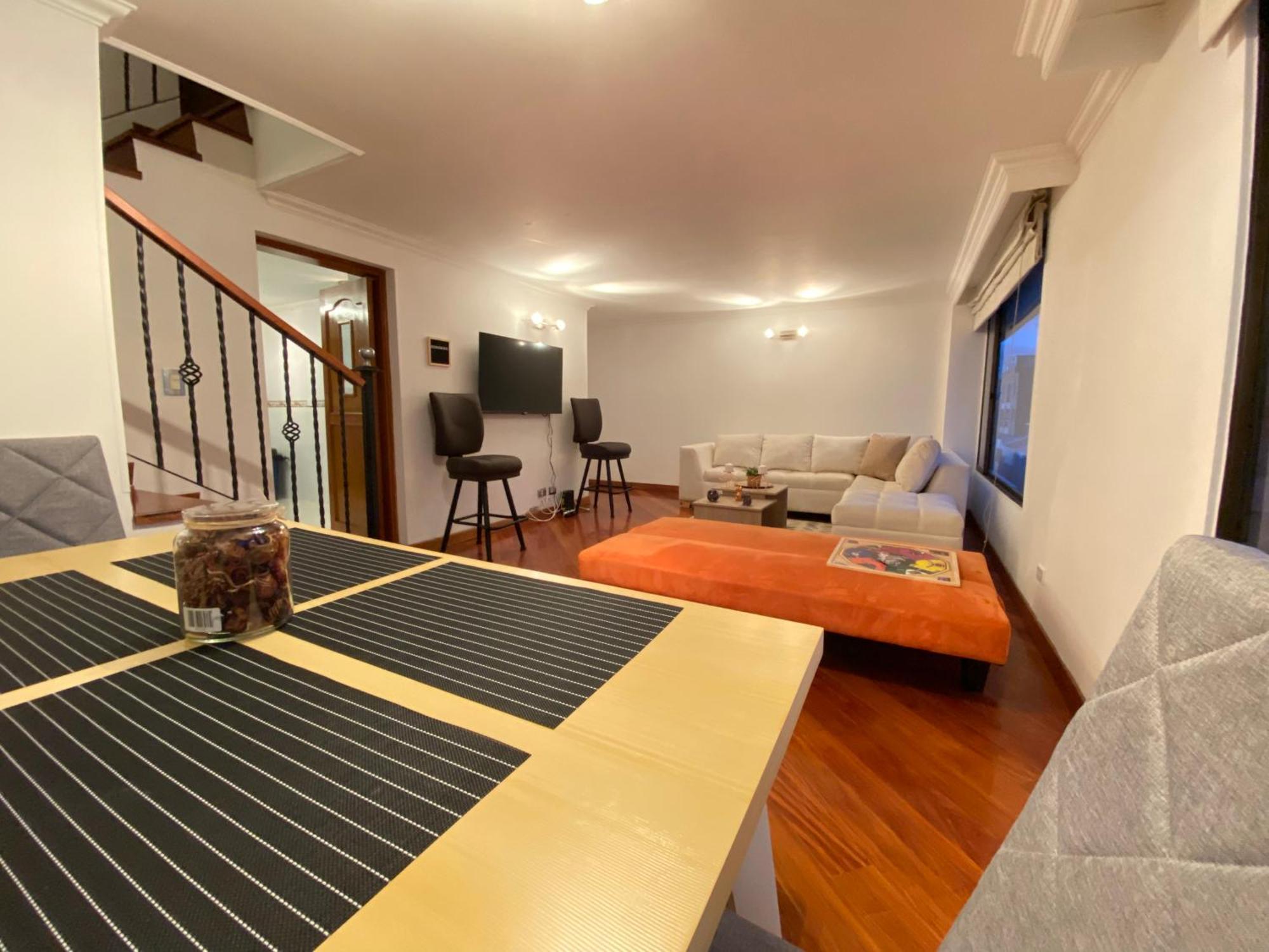 Unico Penthouse En Unicentro Norte De *