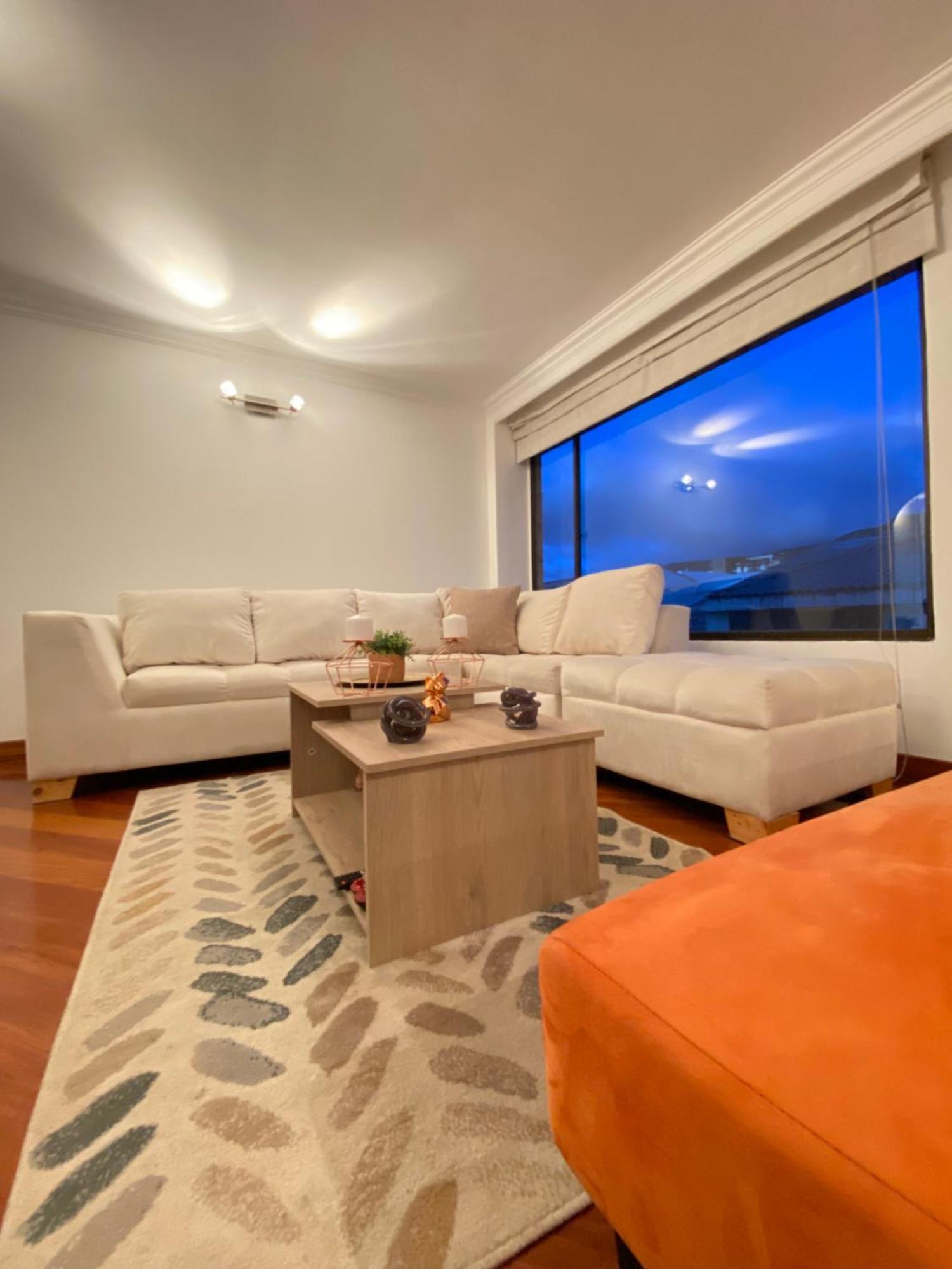 Unico Penthouse En Unicentro Norte De *
