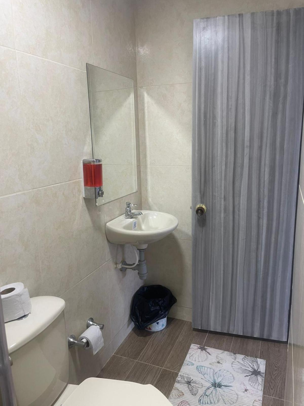 Cerca Al Aeropuerto Habitación en casa particular Bogotá