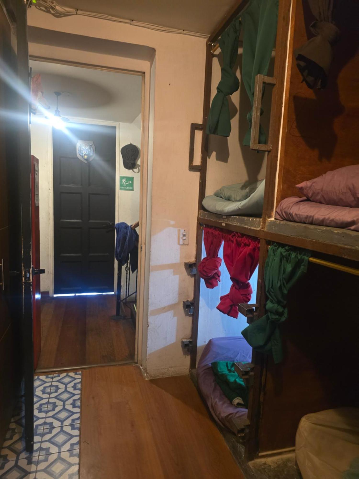 Hostal Portelli Hostal-zona G Para Extranjeros Bogotá