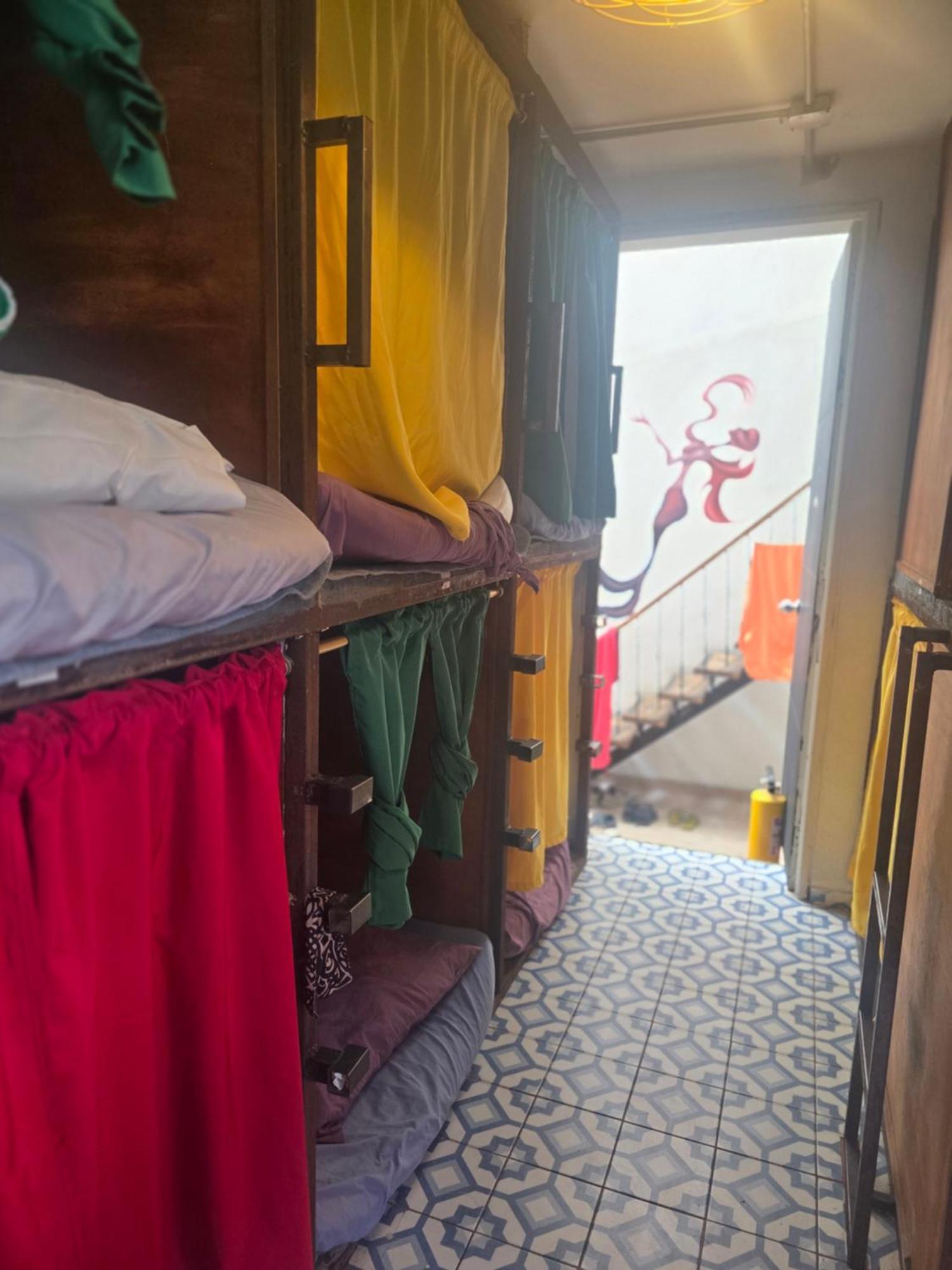 Portelli Hostal-zona G Para Extranjeros Hostal *