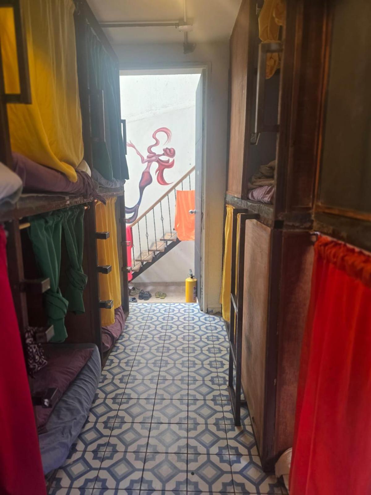 Portelli Zona G- Extranjeros Hostal Bogotá
