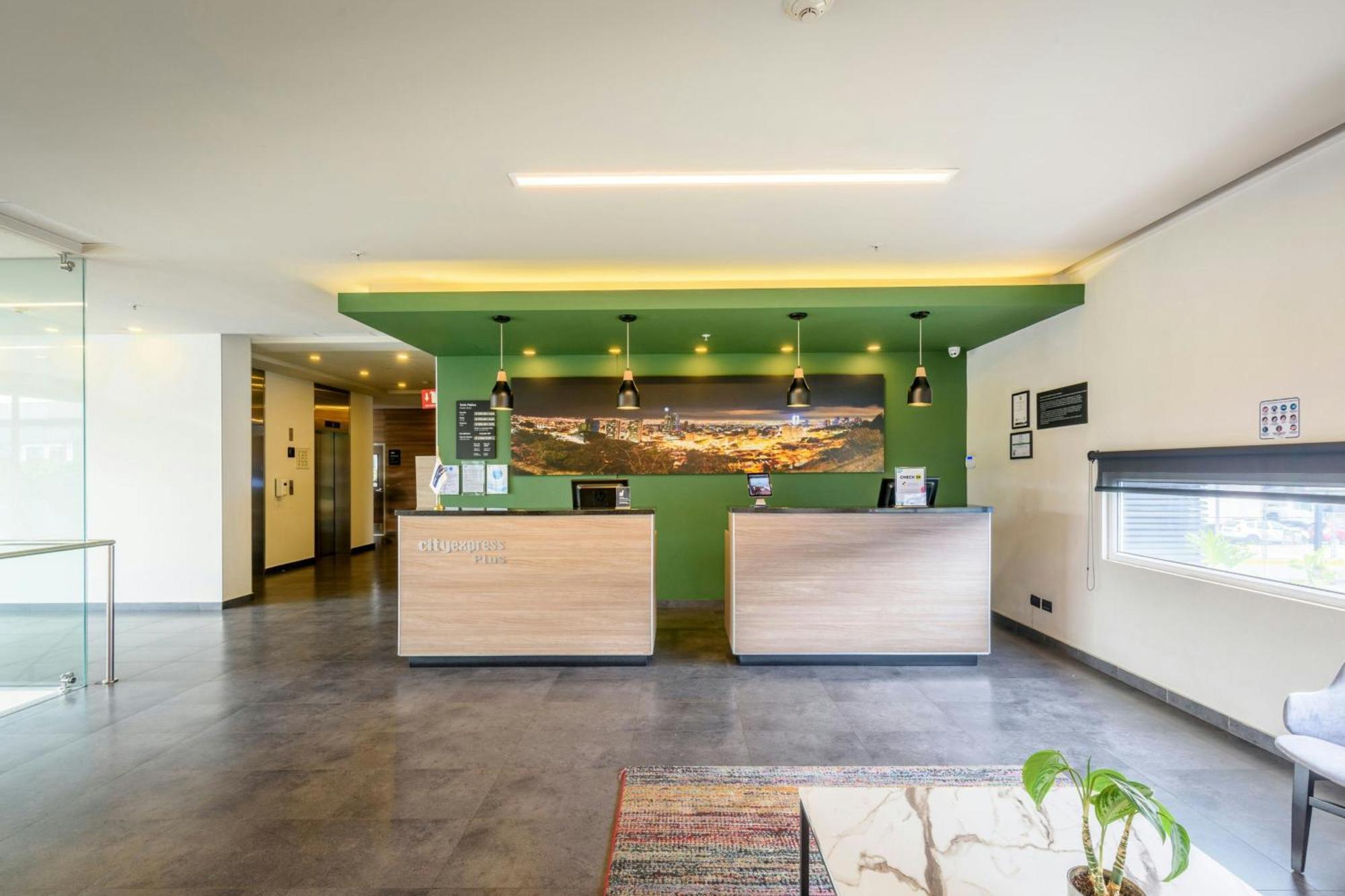 Hotel Aeropuerto 4*