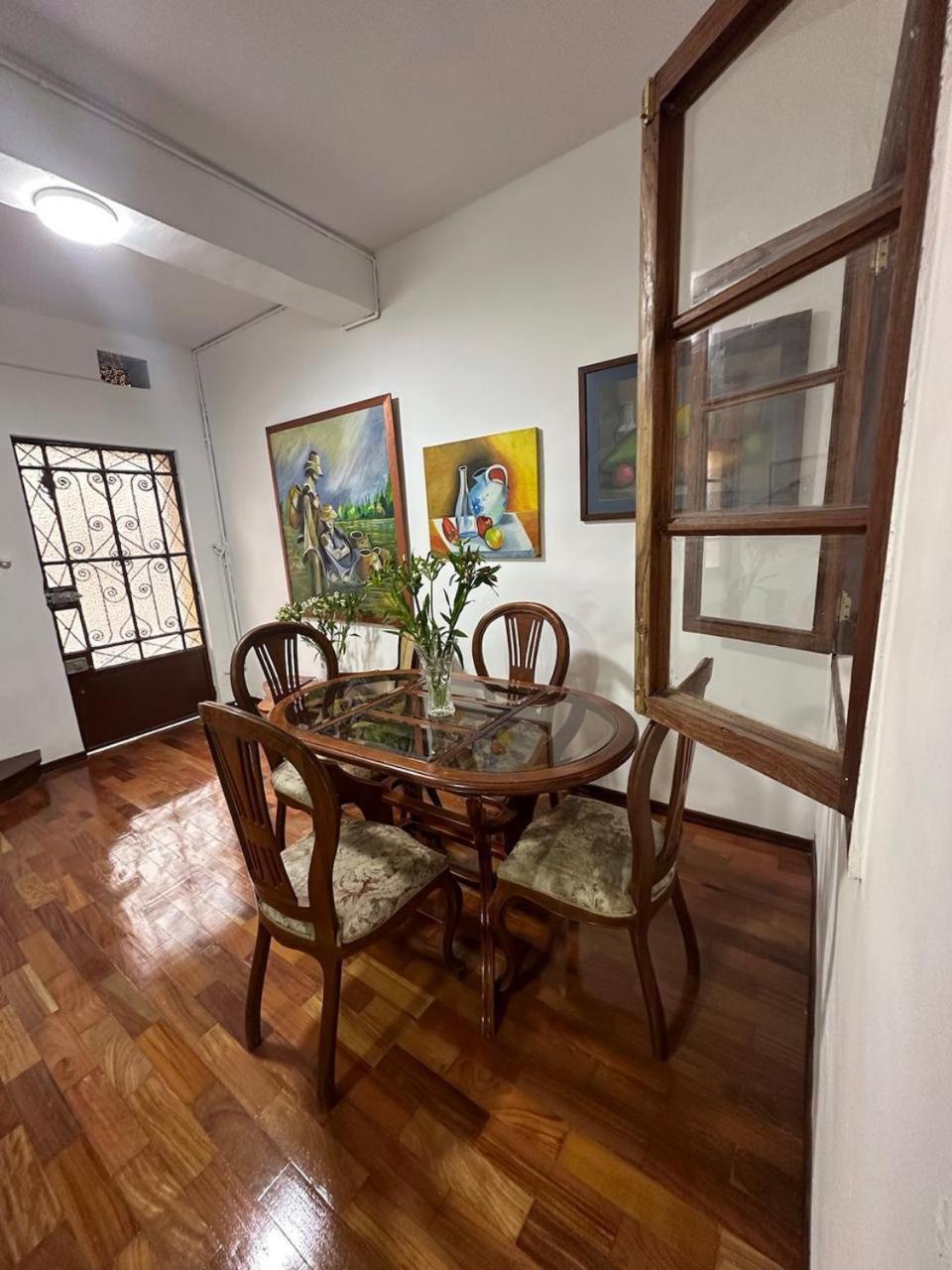 Bed and breakfast Helen House Bogotá