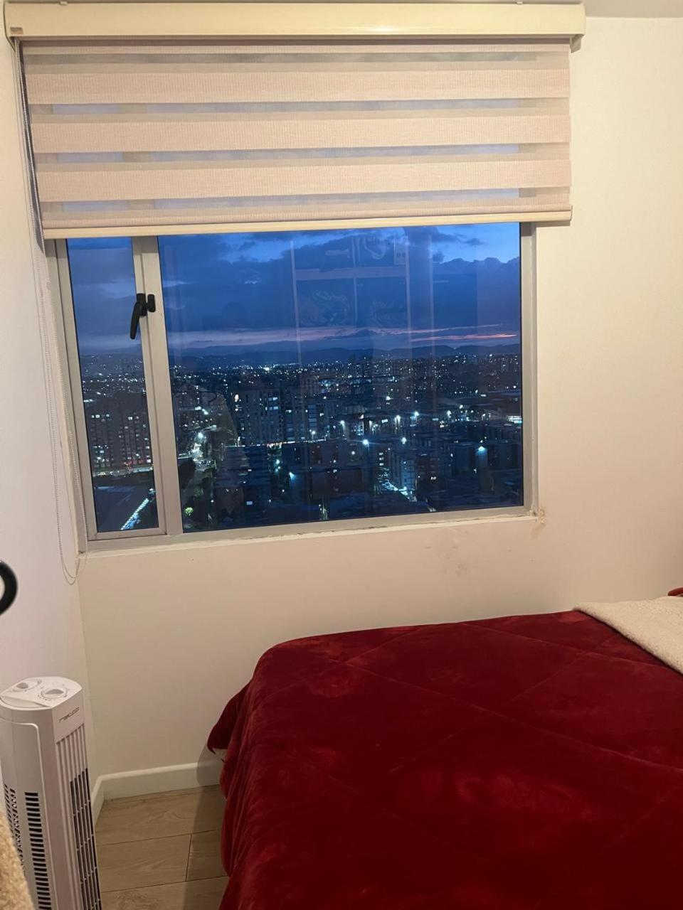Con Vista De La Ciudad En Fontibon Habitación en casa particular