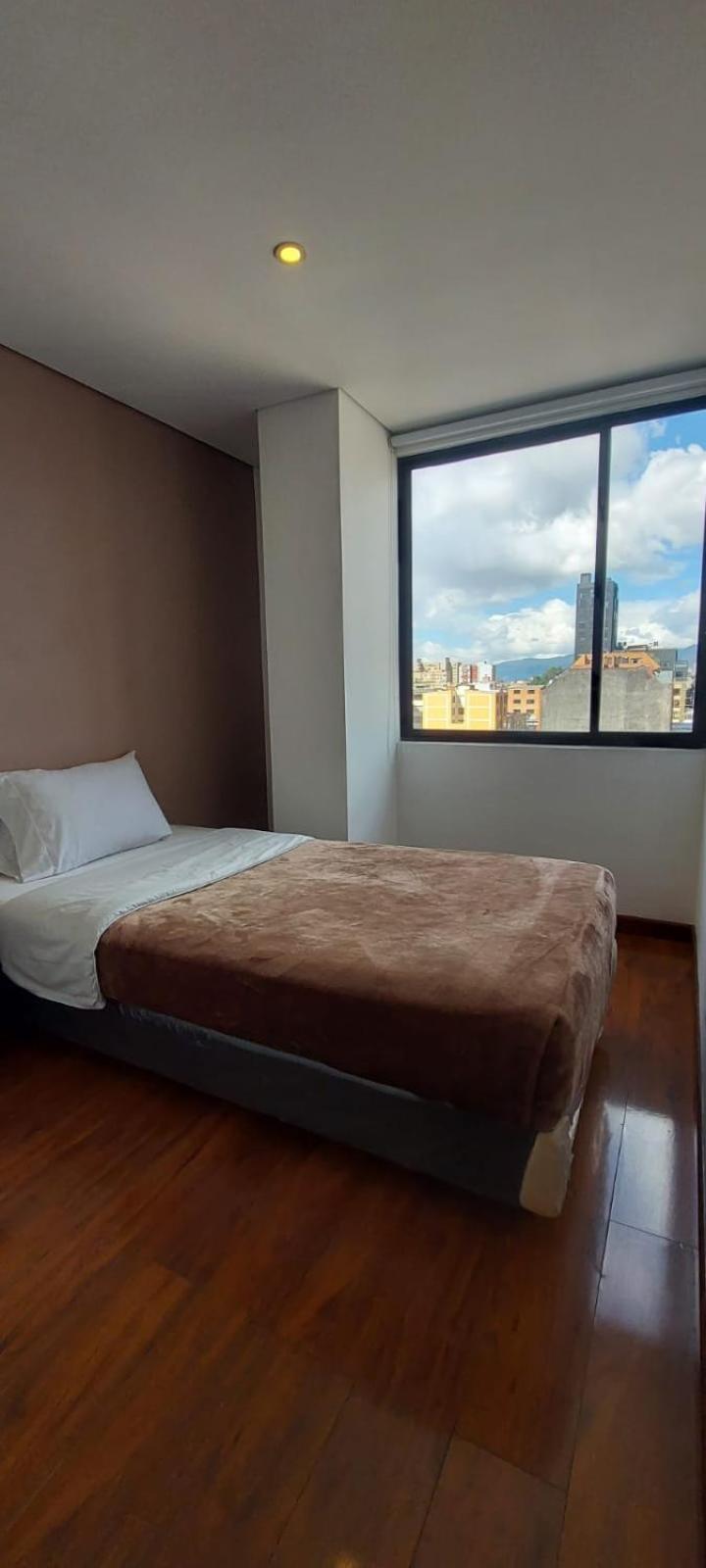 And Apartahotel