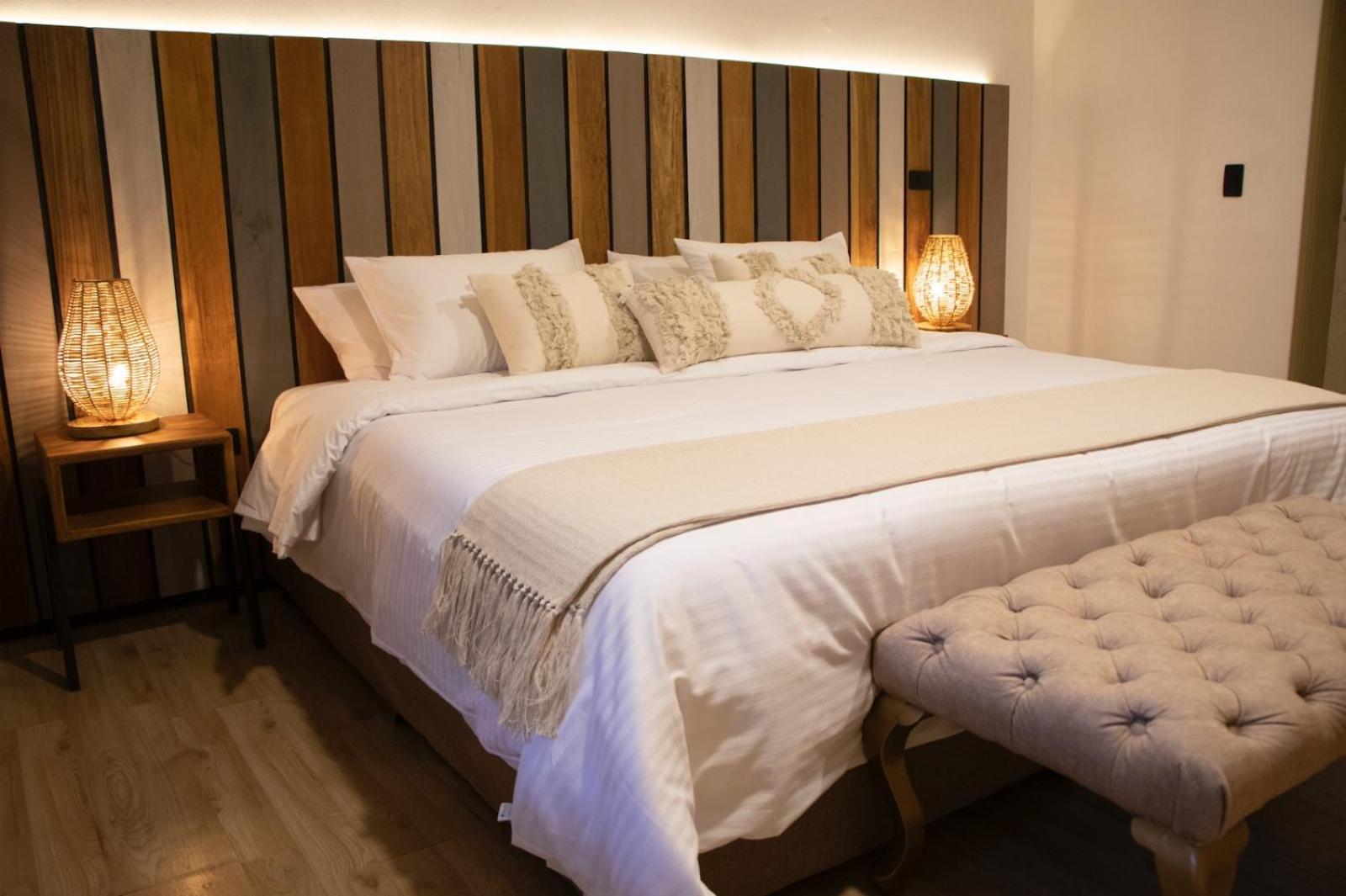 Hotel Marbore & 4*